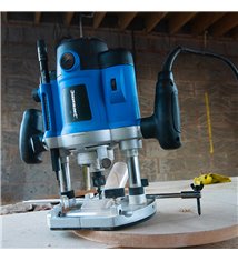 Défonceuse plongeante 1/2" Silverline 2050W