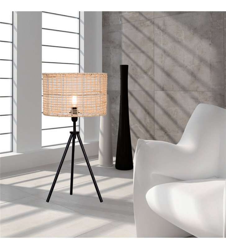 Lampe moderne Bora métal noir et rotin naturel compatible LED