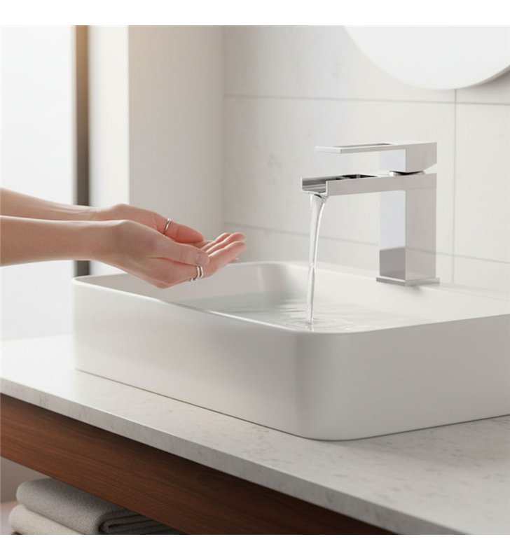 Robinet mitigeur cascade pour lavabo 16 cm chromé et compact design moderne