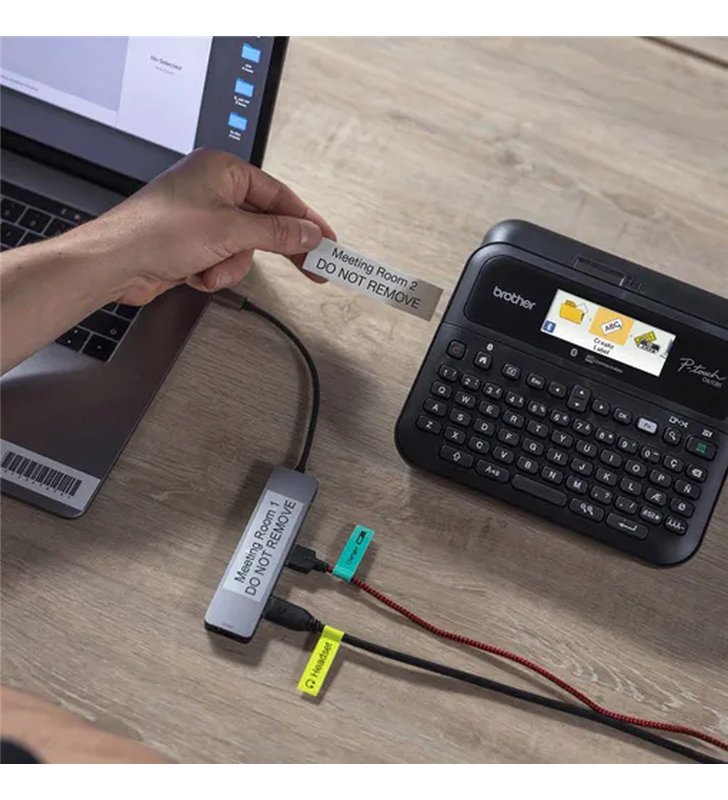 Brother P-Touch PT-D610BTVP – Etiqueteuse 36mm USB Bluetooth – LCD Couleur – Mallette Incluse